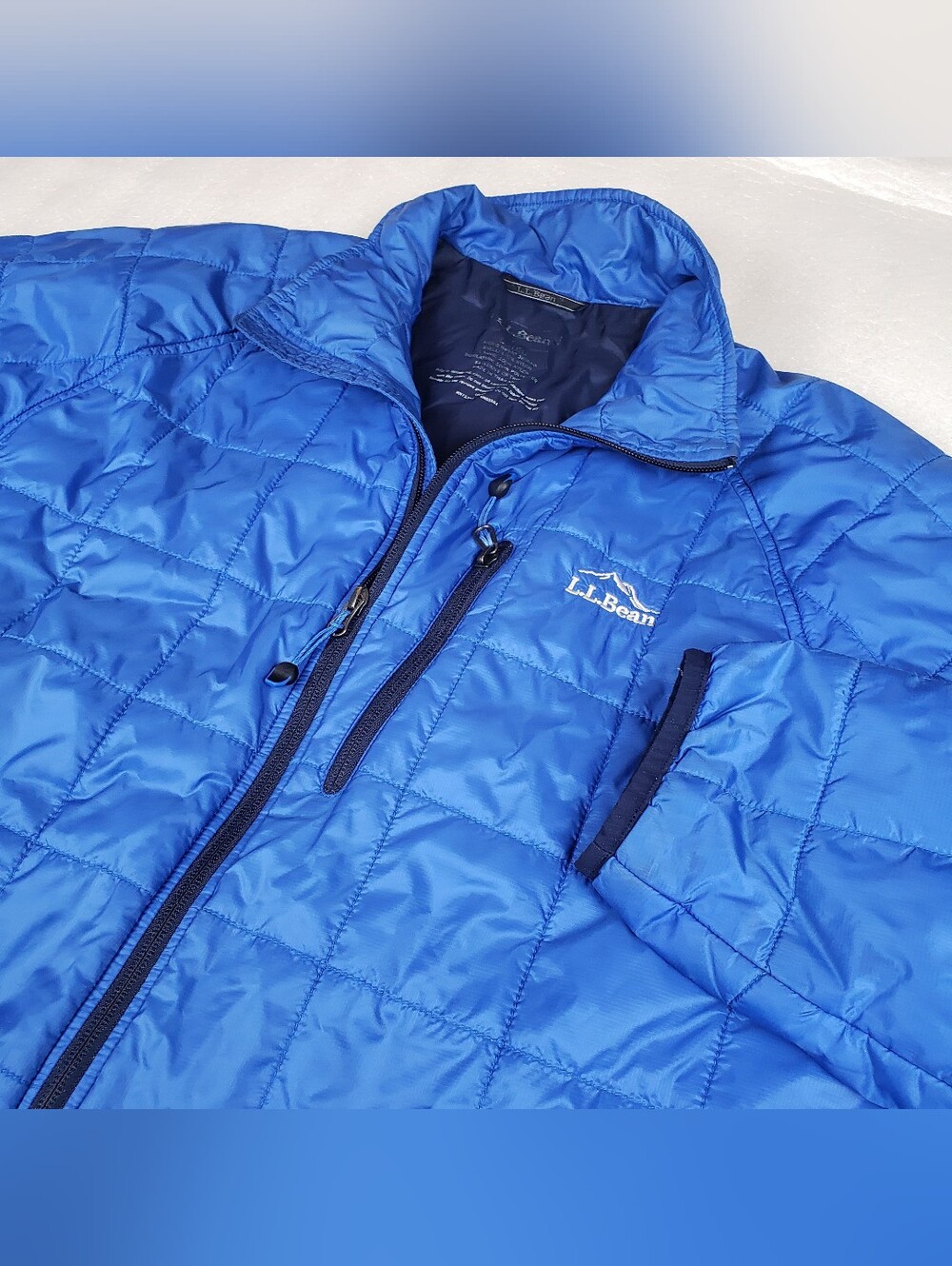 L.L. Bean Mens Large Stowaway 100% Nylon Jacket Full Zip Puffer Camping Flaw